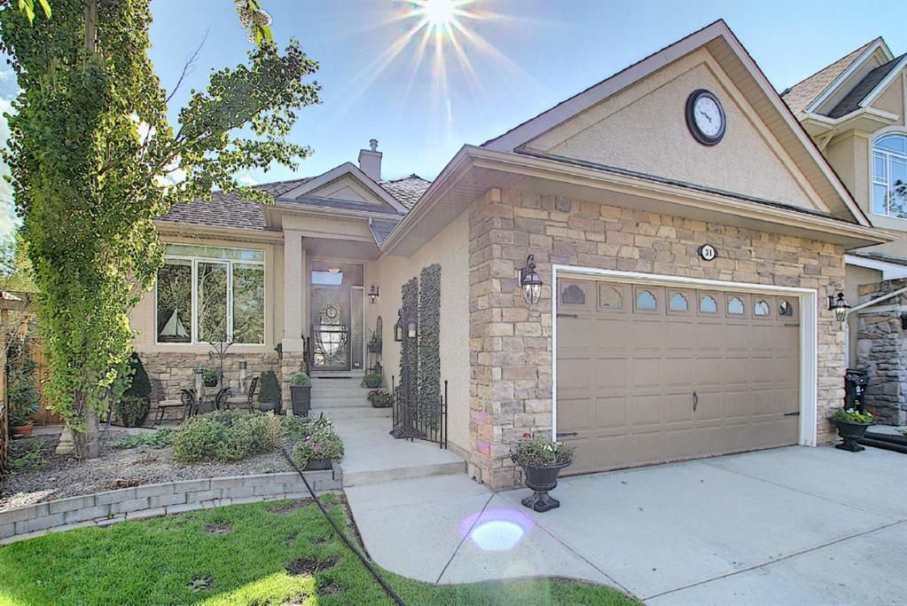 I have sold a property at 31 Strathlea COMMON SW in Calgary
